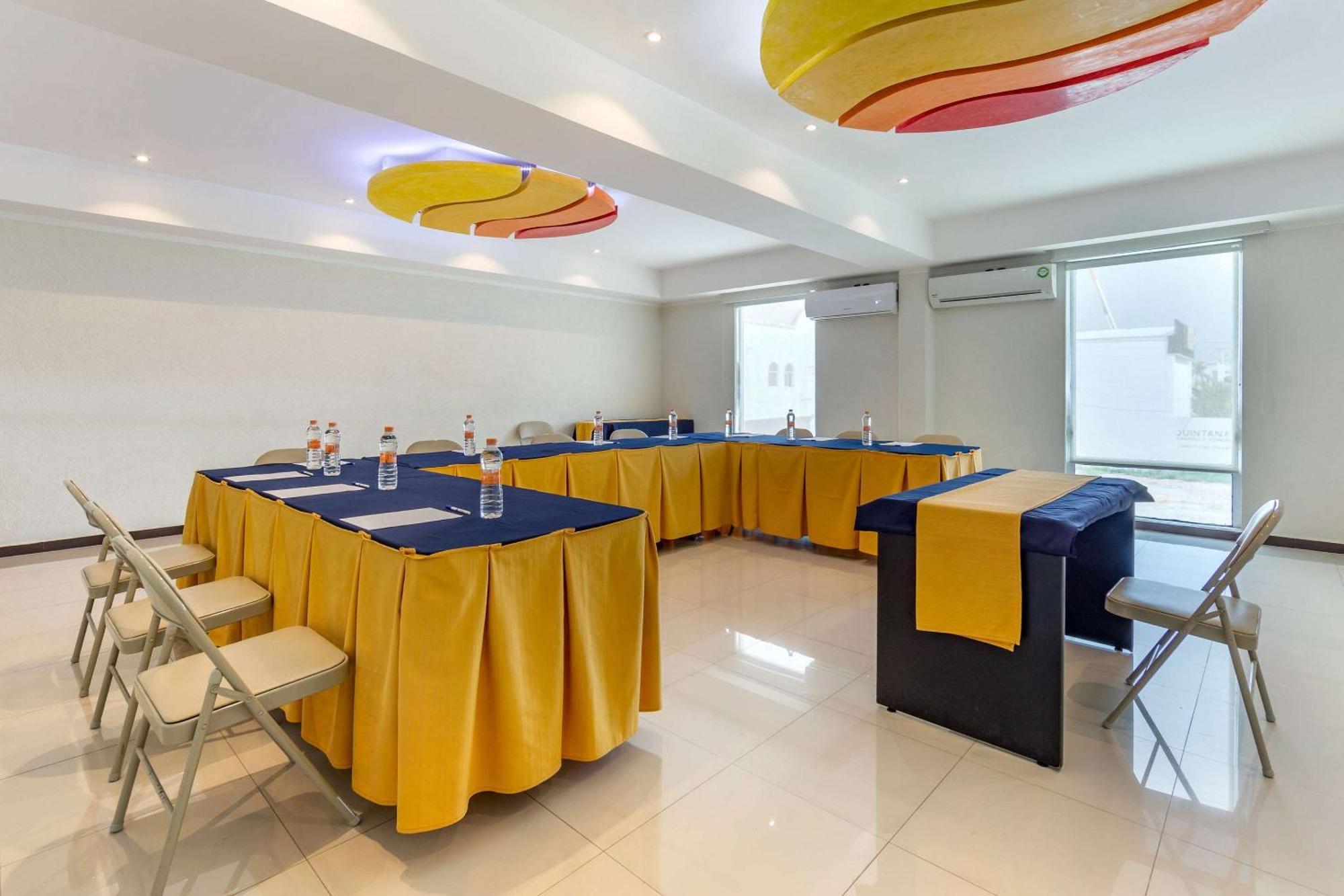 Comfort Inn Cancun Aeropuerto Eksteriør bilde